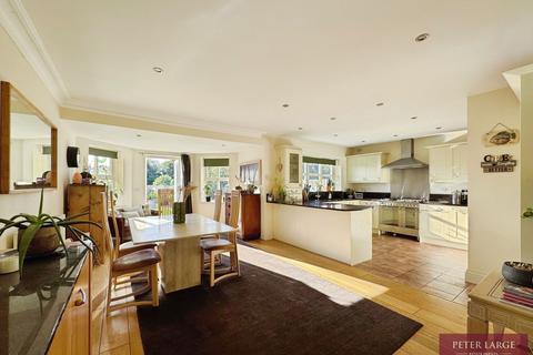 undefined, 32 Castlefields, Rhuddlan, LL18 5RJ