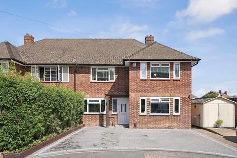 2 bedroom maisonette for sale, Collier Close, Epsom, KT19