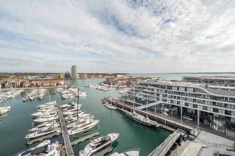 3 bedroom penthouse for sale, Maritime Walk, Ocean Village, Southampton, Hampshire, SO14