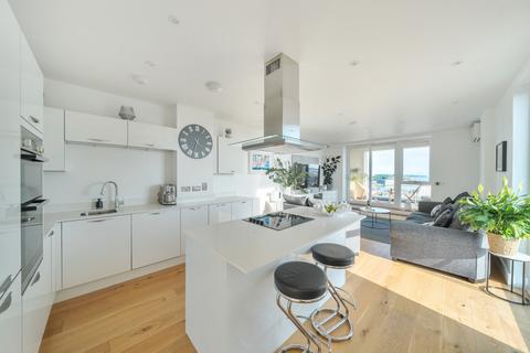 3 bedroom penthouse for sale, Maritime Walk, Ocean Village, Southampton, Hampshire, SO14