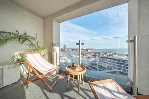 undefined, Maritime Walk, Ocean Village, Southampton, Hampshire, SO14