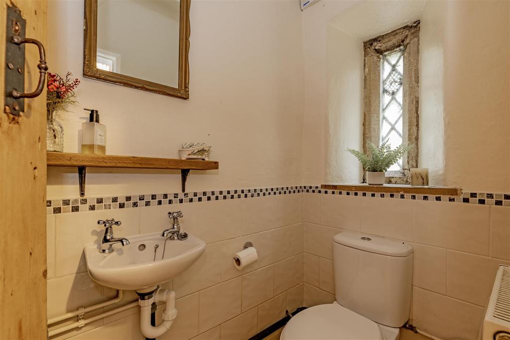 Cloakroom-1.jpg