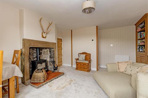 3 bedroom end of terrace house for sale, Cressbrook, Buxton