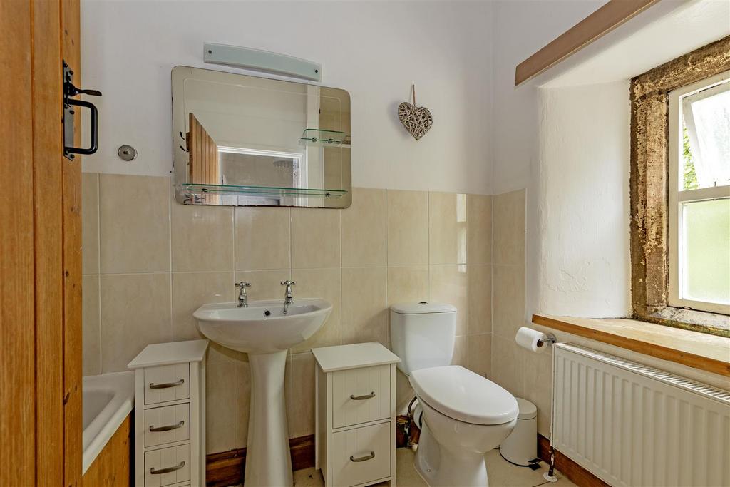 Bathroom-1.jpg
