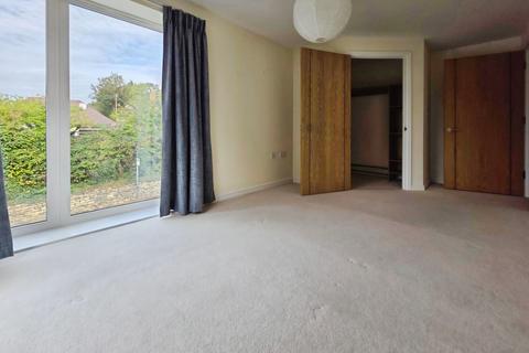 undefined, Stroudwater Court, Cainscross Road, Stroud, GL5 4ET