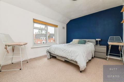 undefined, Exeter EX4