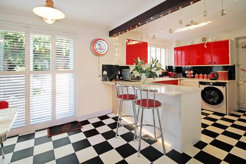 5 bedroom detached house for sale, York Road, Farnborough , Hampshire, GU14