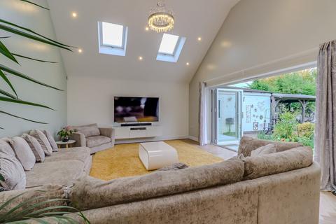 6 bedroom detached house for sale, Hinckley Road, Leicester Forest East, LE3