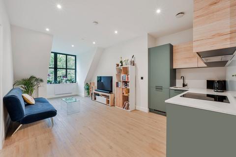 1 bedroom flat for sale, Vale House, Reigate RH2