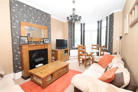 undefined, Elmdale Road, Palmers Green, N13