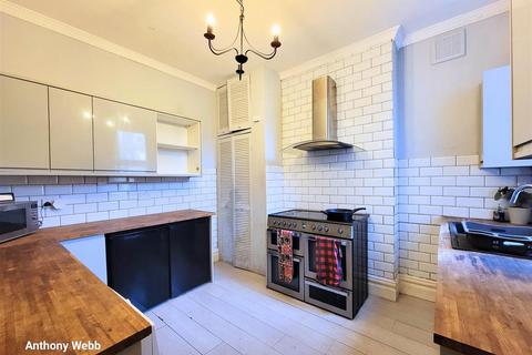 5 bedroom semi-detached house for sale, Elmdale Road, Palmers Green, N13