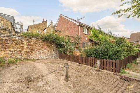 41 Braganza Street, London, SE17 3RD