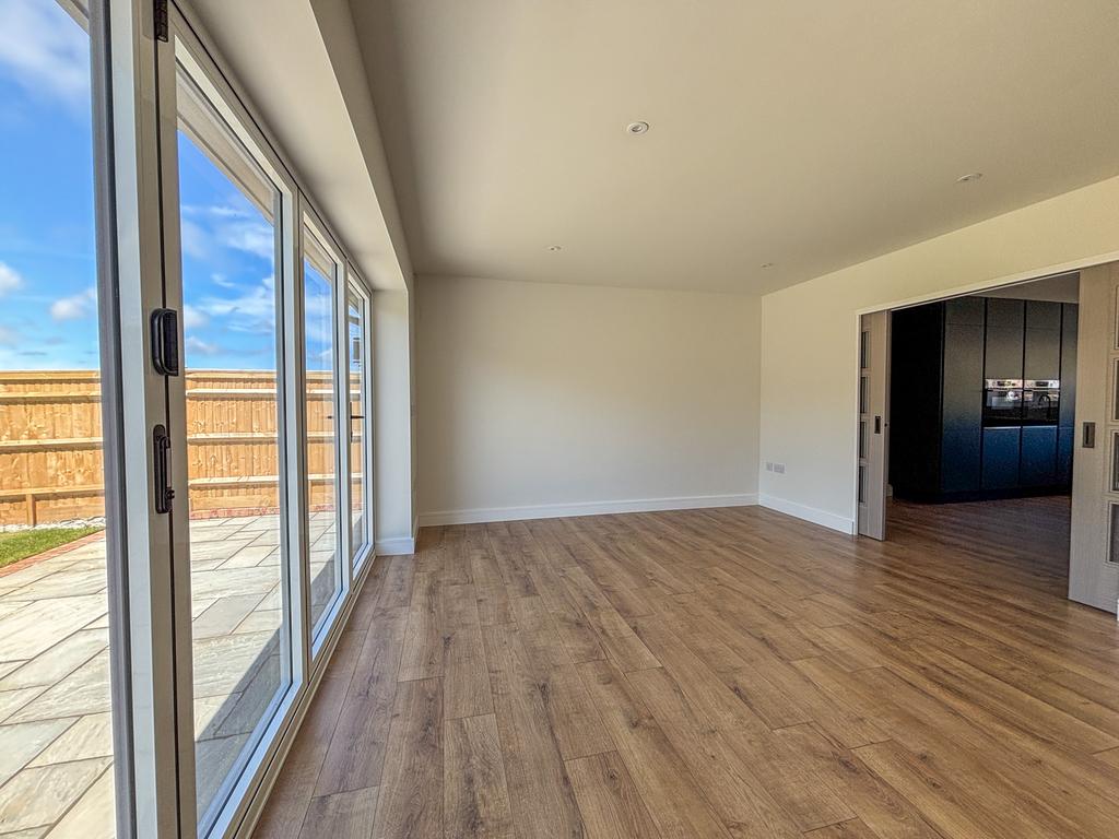 Living/dining room