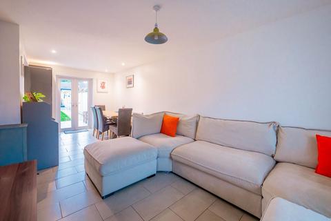 3 bedroom semi-detached house for sale, Blacklock, Chelmsford CM2