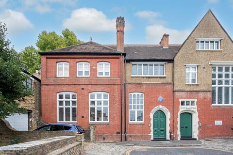 2 bedroom flat for sale, Bennett Park, Blackheath, London, SE3