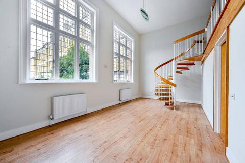 2 bedroom flat for sale, Bennett Park, Blackheath, London, SE3