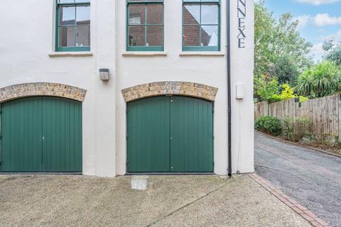 2 bedroom flat for sale, Bennett Park, Blackheath, London, SE3