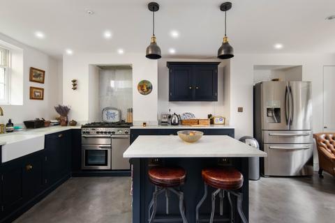 undefined, Paradise Row, London, E2