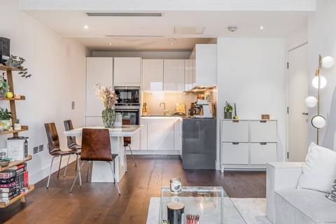 1 bedroom flat for sale, Central Avenue, Fulham, London, SW6