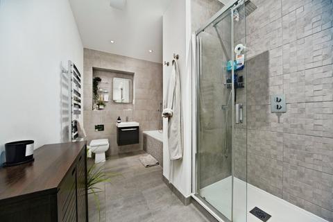 3 bedroom maisonette for sale, Ridge Road, Mitcham CR4