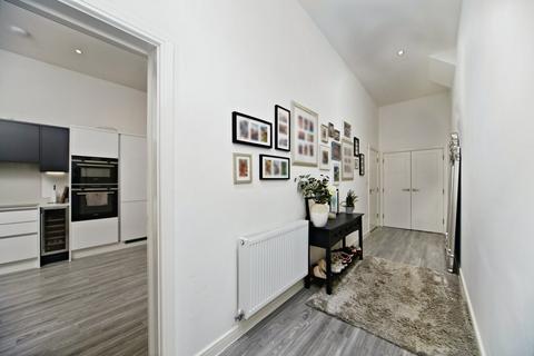 3 bedroom maisonette for sale, Ridge Road, Mitcham CR4