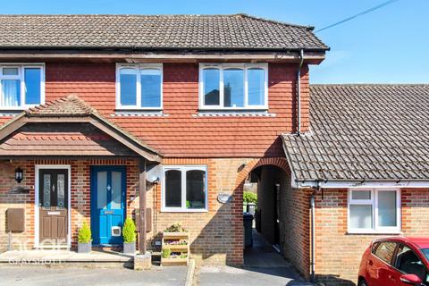 2, Corner Cottages Glen Road, Grayshott, Hindhead, GU26 6NB