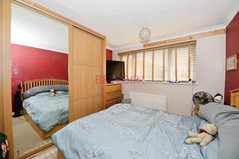 14 Archers Close, Calmore, Southampton, SO40 2TJ