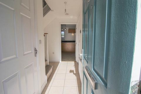 3 bedroom house for sale, Worle Moor Road*Refurbished Throughout*Garage & Parking*Vacant*