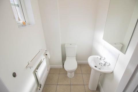 3 bedroom house for sale, Worle Moor Road*Refurbished Throughout*Garage & Parking*Vacant*