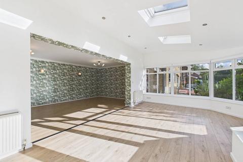 4 bedroom detached house for sale, The Cedar Grove, Beverley, HU17 7EP