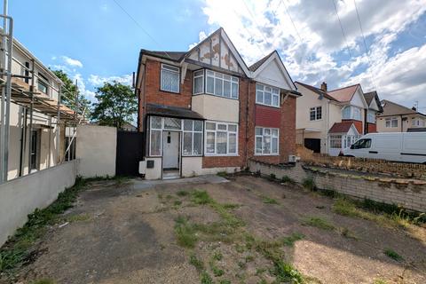 undefined, Warley Avenue, Hayes, Greater London, UB4