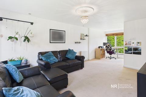 undefined, Horsham RH13