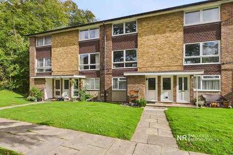 undefined, Horsham RH13
