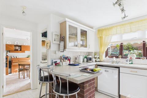 4 bedroom detached house for sale, Elwood, Harlow CM17