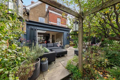 6 bedroom semi-detached house for sale, Grosvenor Road, West Wickham BR4
