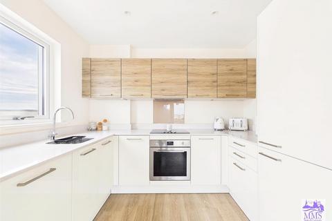 2 bedroom flat for sale, Pegasus Way, Gillingham