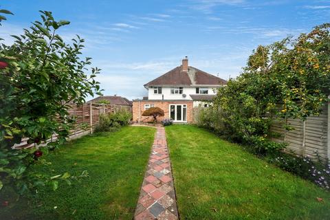 8 Brooklands Road, Albrighton, Wolverhampton, WV7 3DW