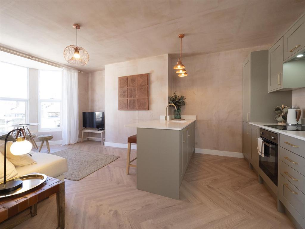 2 Southwood-Flat3-01 Small.jpg
