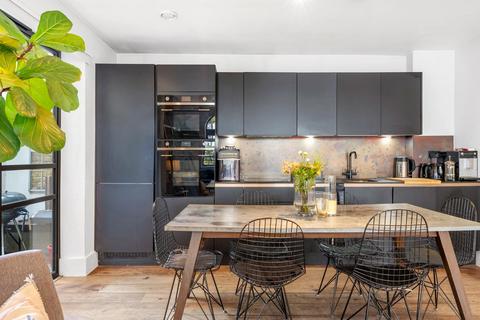1 bedroom flat for sale, Old Town, SW4