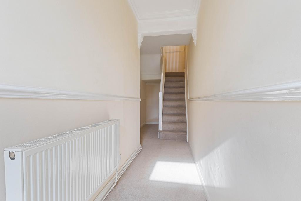 Entrance (Apt 2)