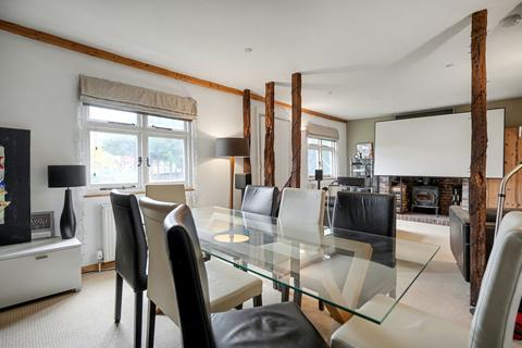 4 bedroom cottage for sale, Willington Street, Maidstone, ME15