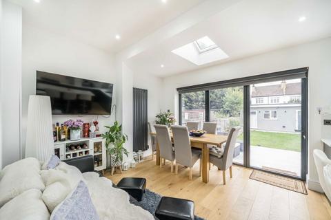 undefined, Wharfedale Gardens, Thornton Heath
