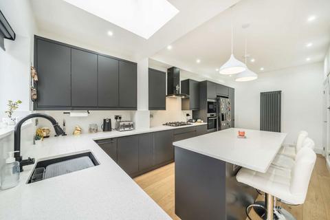 undefined, Wharfedale Gardens, Thornton Heath