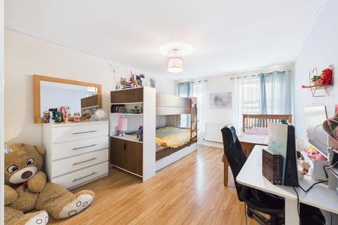 undefined, Pillowell Close, Cheltenham, Gloucestershire, GL52