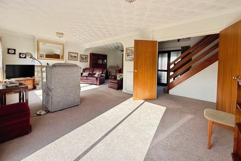 3 bedroom detached house for sale, Pen Y Pound Court, Abergavenny NP7