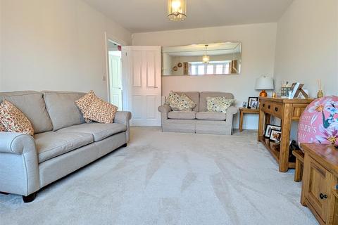 undefined, 4 Wray Drive, Pontesbury, Shrewsbury, SY5 0FF