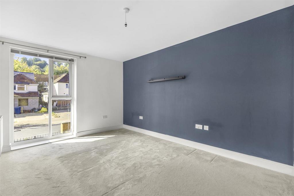 Flat 19, Suffield Lodge Suffield Road, HP11 2 FQ-8.