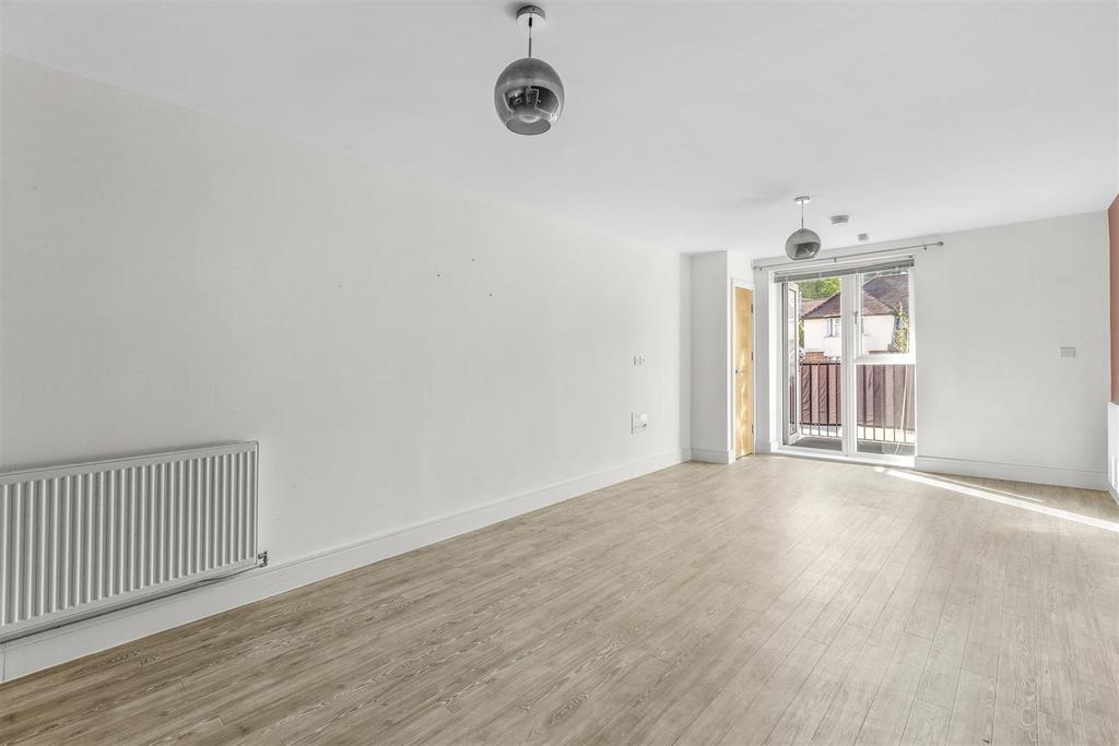 Flat 19, Suffield Lodge Suffield Road, HP11 2 FQ-6.