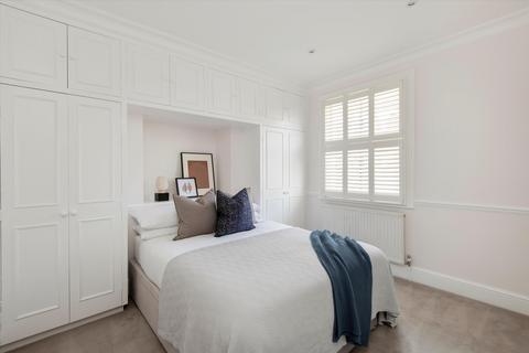 undefined, First Street, London, SW3