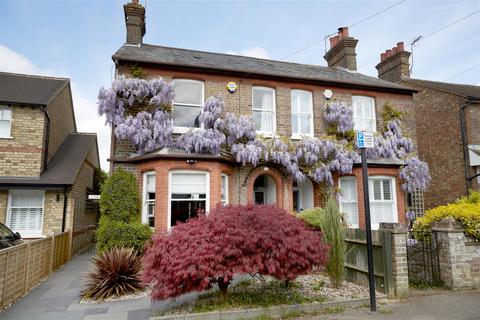 3 bedroom house for sale, Cornwall Road, Harpenden